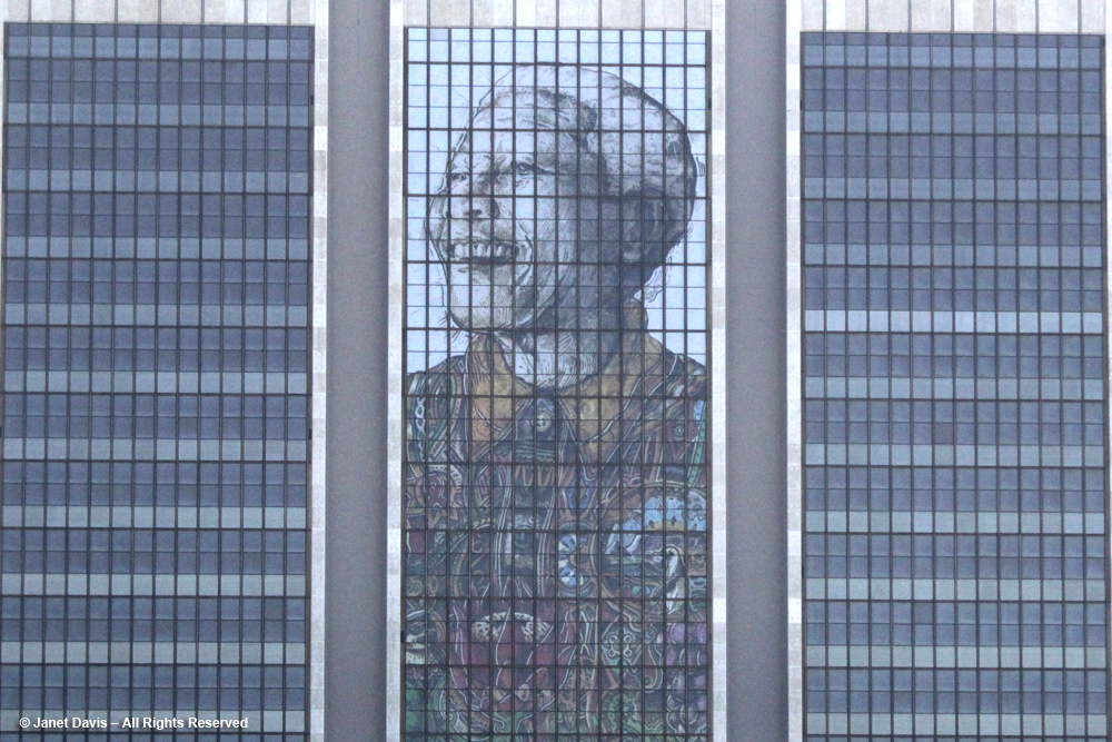 Mandela Mural - Cape Town Civic Building