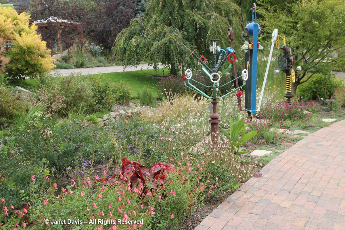 Sculptures-Idaho Botanical Garden